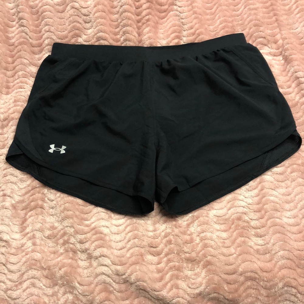 Black under armor athletic shorts